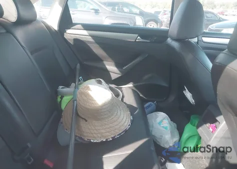 2014 Volkswagen Passat 1.8T Wolfsburg Edition from USA, damaged, VIN 1VWAT7A35EC023001